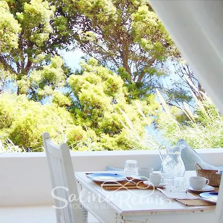 Alojamento de Acomodação e Pequeno-almoço Salinarelais Rooms&suite Malfa (Salina)