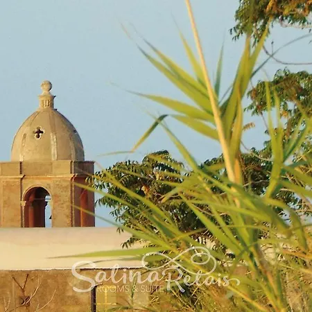 Bed and Breakfast Salinarelais Rooms&suite Malfa (Salina)